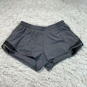 Lululemon Hotty Hot Short II *2.5"